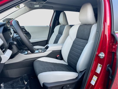 2025 Mitsubishi Outlander SE Tech Package