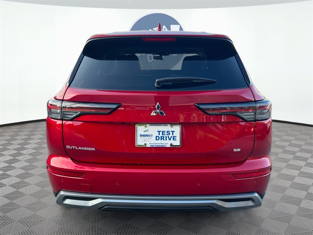 2025 Mitsubishi Outlander SE Tech Package