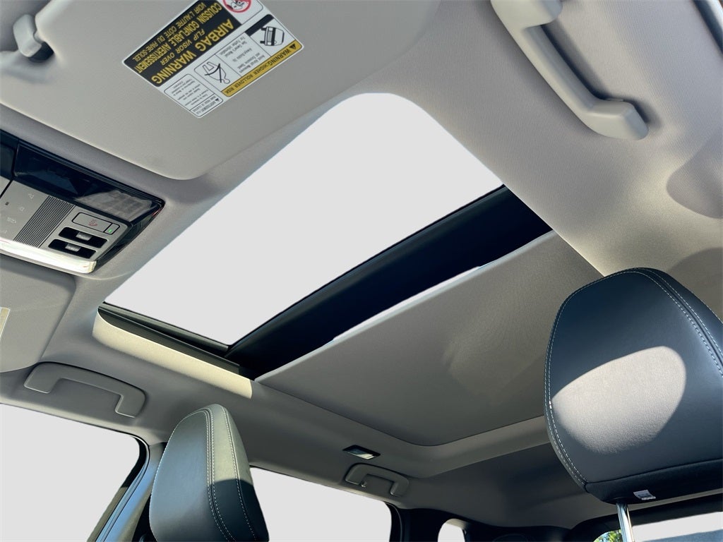 2025 Mitsubishi Outlander SE Tech Package