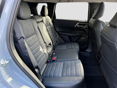 2026 Mitsubishi Outlander SE Tech Package