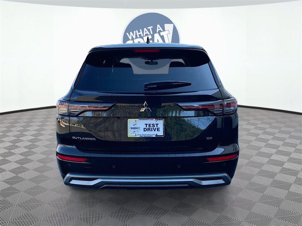 2026 Mitsubishi Outlander SE