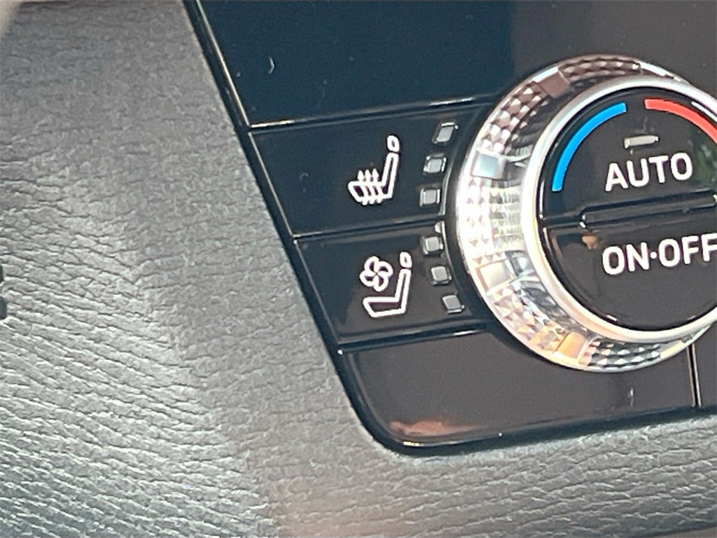 2025 Mitsubishi Outlander SEL Premium Package