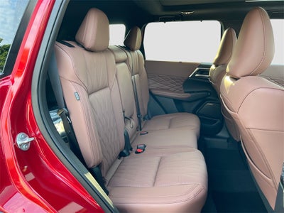 2025 Mitsubishi Outlander SEL Premium Package