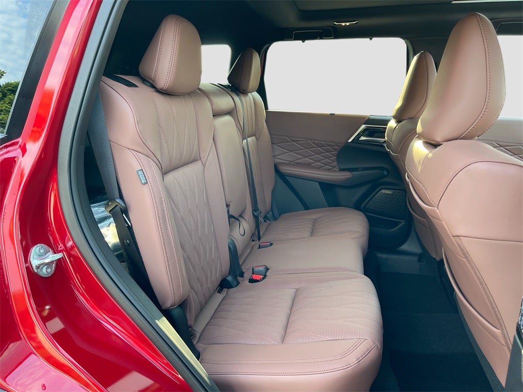 2025 Mitsubishi Outlander SEL Premium Package