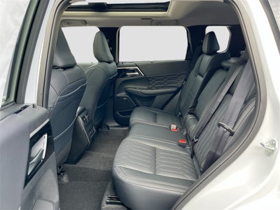 2025 Mitsubishi Outlander SEL