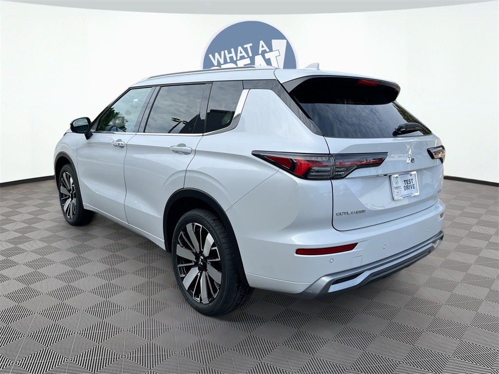 2025 Mitsubishi Outlander SEL