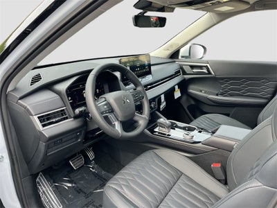 2025 Mitsubishi Outlander SEL