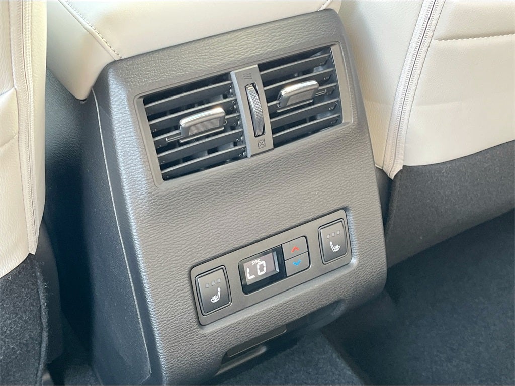 2025 Mitsubishi Outlander SEL