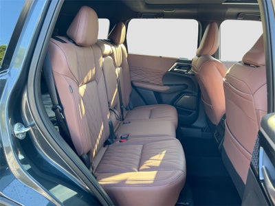 2025 Mitsubishi Outlander SEL Premium Package