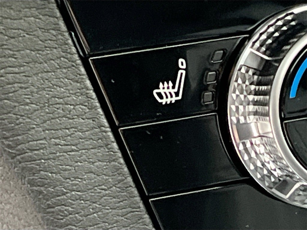 2025 Mitsubishi Outlander SE Tech Package