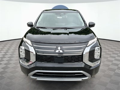 2025 Mitsubishi Outlander SE Tech Package