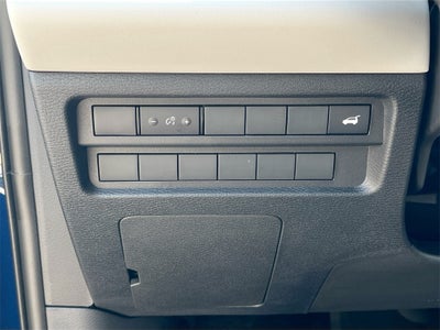 2025 Mitsubishi Outlander SE Tech Package