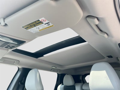 2025 Mitsubishi Outlander SE Tech Package