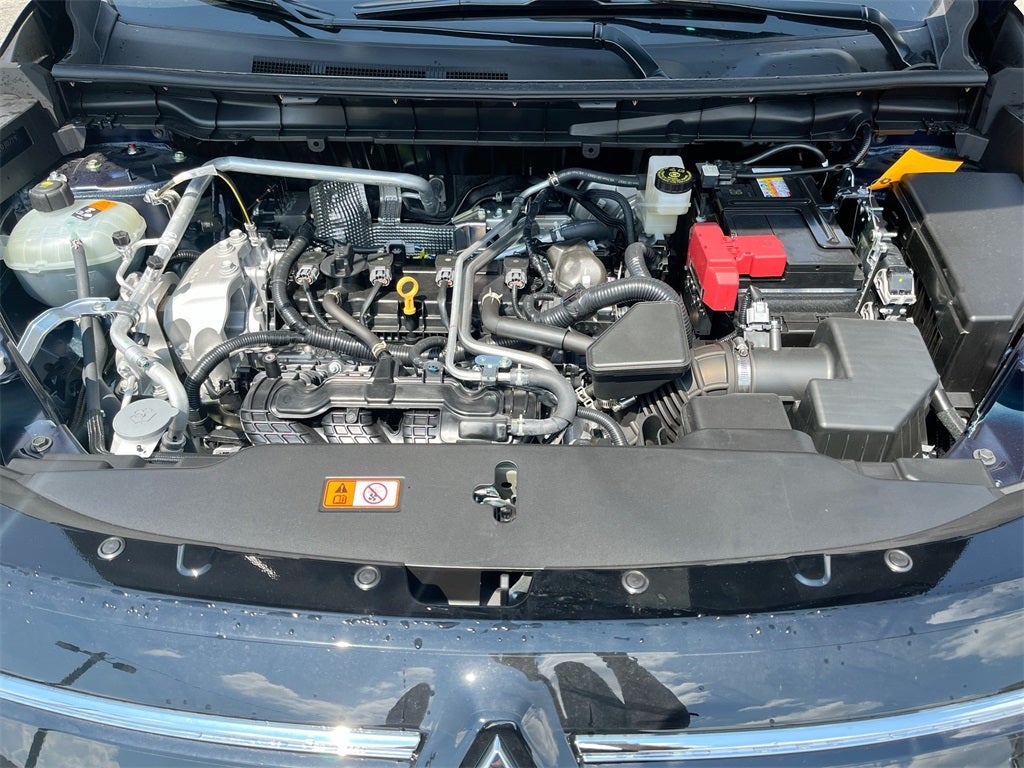 2025 Mitsubishi Outlander SE Tech Package