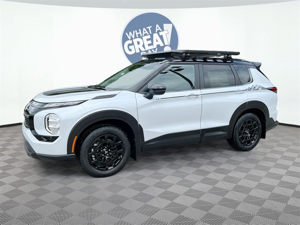 2025 Mitsubishi Outlander Trail Edition Launch Package