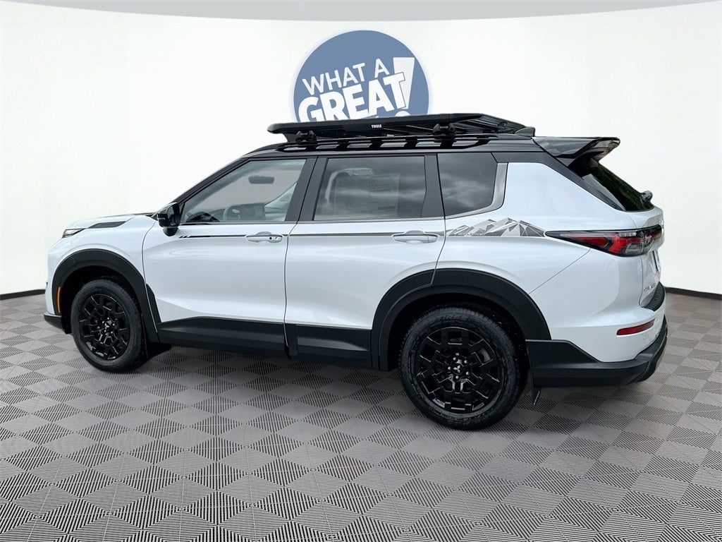 2025 Mitsubishi Outlander Trail Edition Launch Package