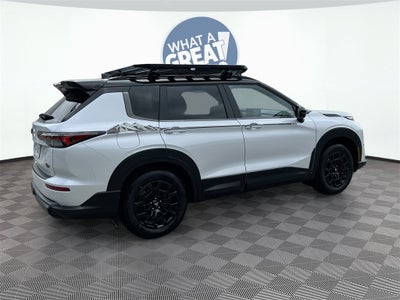 2025 Mitsubishi Outlander Trail Edition Launch Package