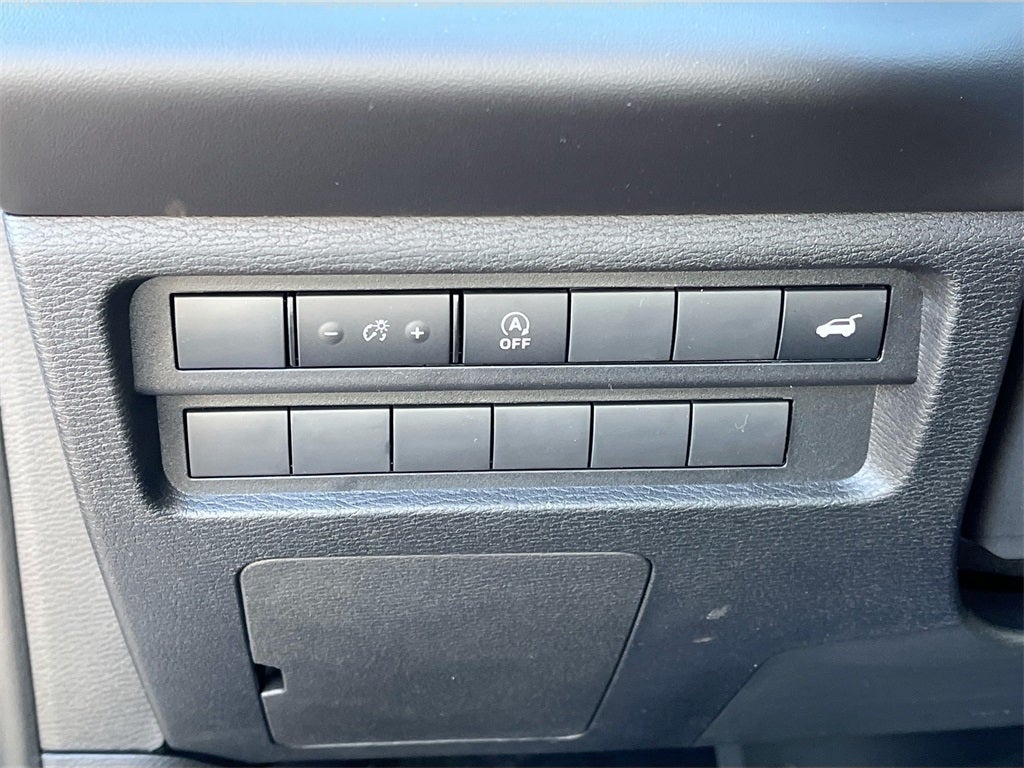 2026 Mitsubishi Outlander SE Tech Package