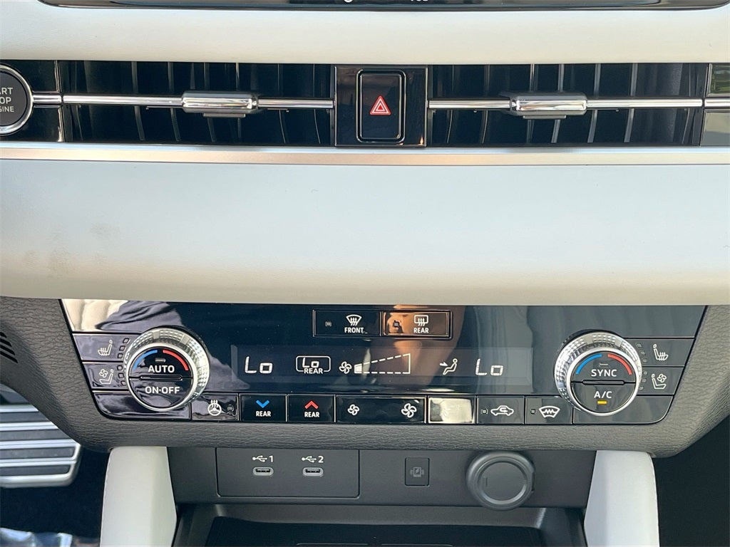 2025 Mitsubishi Outlander SEL