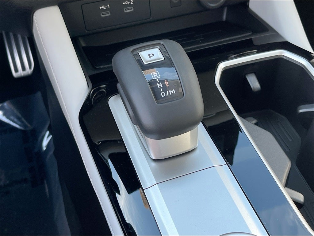 2025 Mitsubishi Outlander SEL