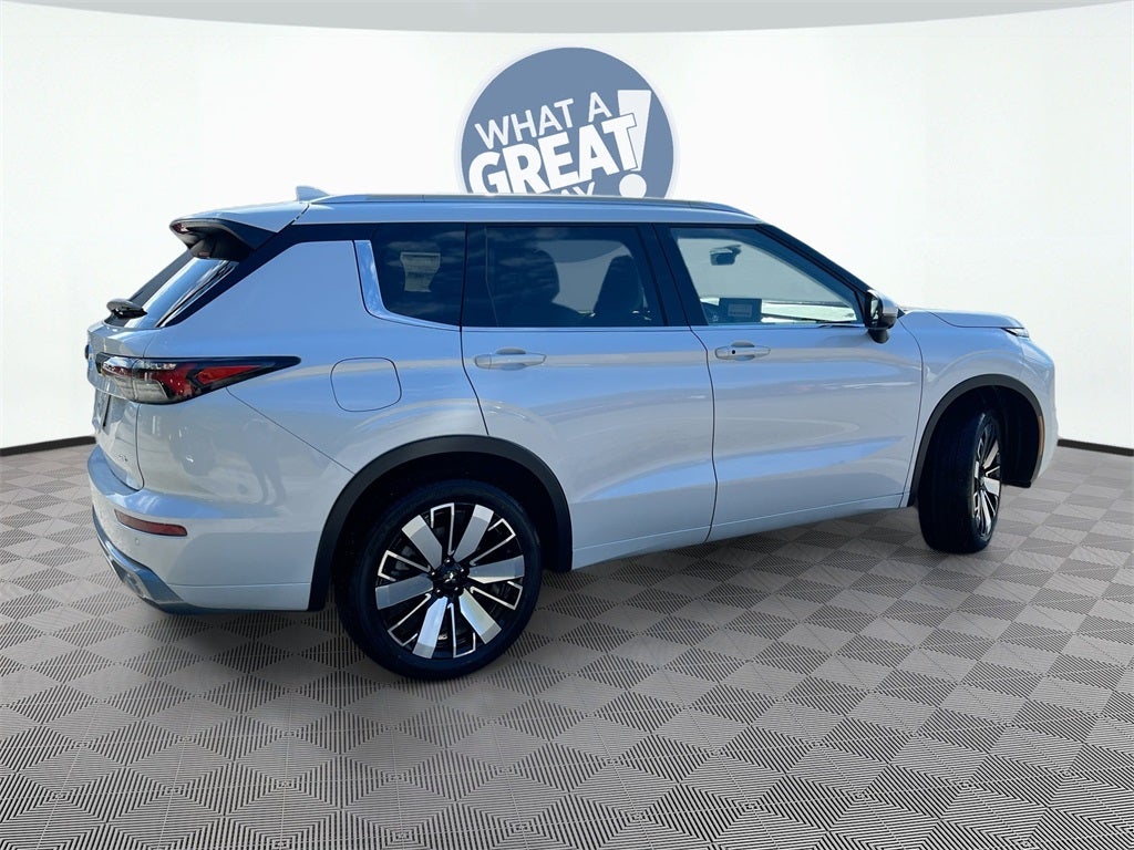 2025 Mitsubishi Outlander SEL