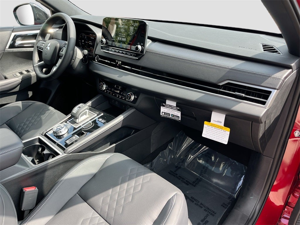 2025 Mitsubishi Outlander Plug-In Hybrid SEL Black Edition