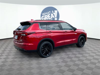 2025 Mitsubishi Outlander Plug-In Hybrid SEL Black Edition