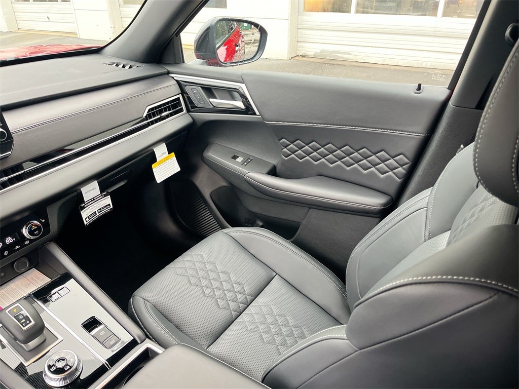 2025 Mitsubishi Outlander Plug-In Hybrid SEL Black Edition