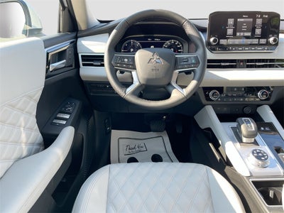 2025 Mitsubishi Outlander Plug-In Hybrid SEL