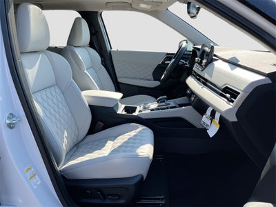 2025 Mitsubishi Outlander Plug-In Hybrid SEL