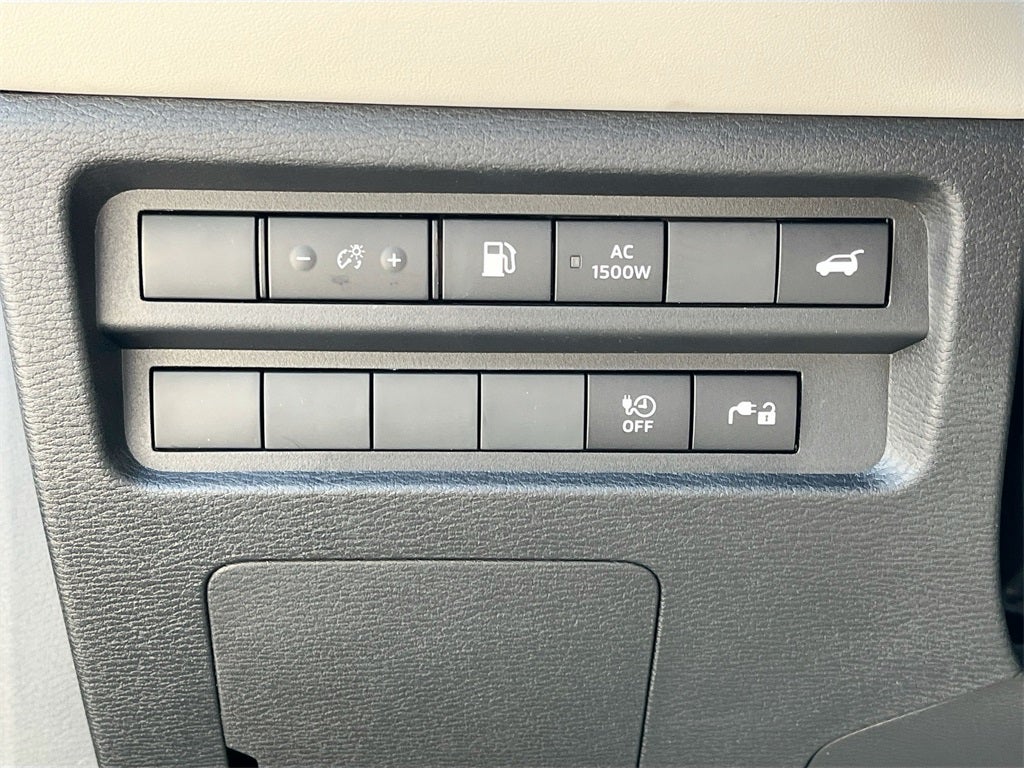 2025 Mitsubishi Outlander Plug-In Hybrid SEL