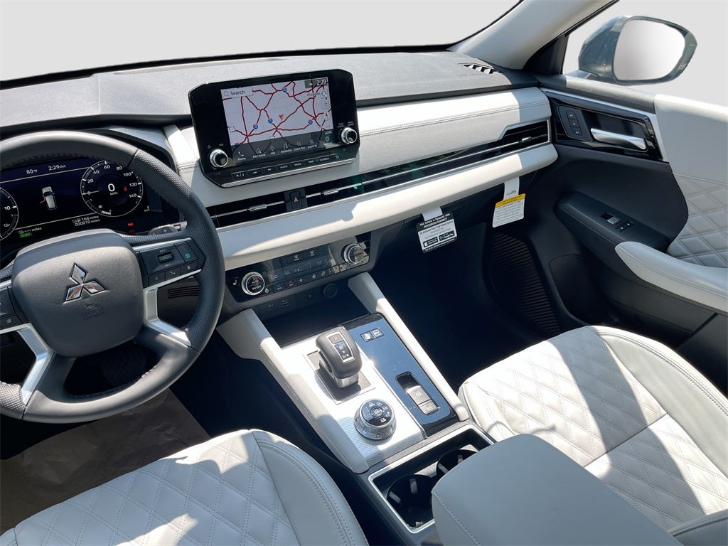 2025 Mitsubishi Outlander Plug-In Hybrid SEL