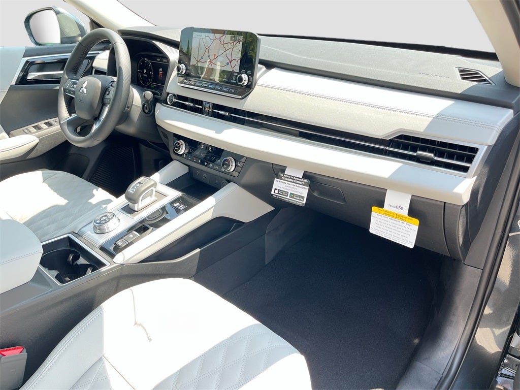 2025 Mitsubishi Outlander Plug-In Hybrid SEL