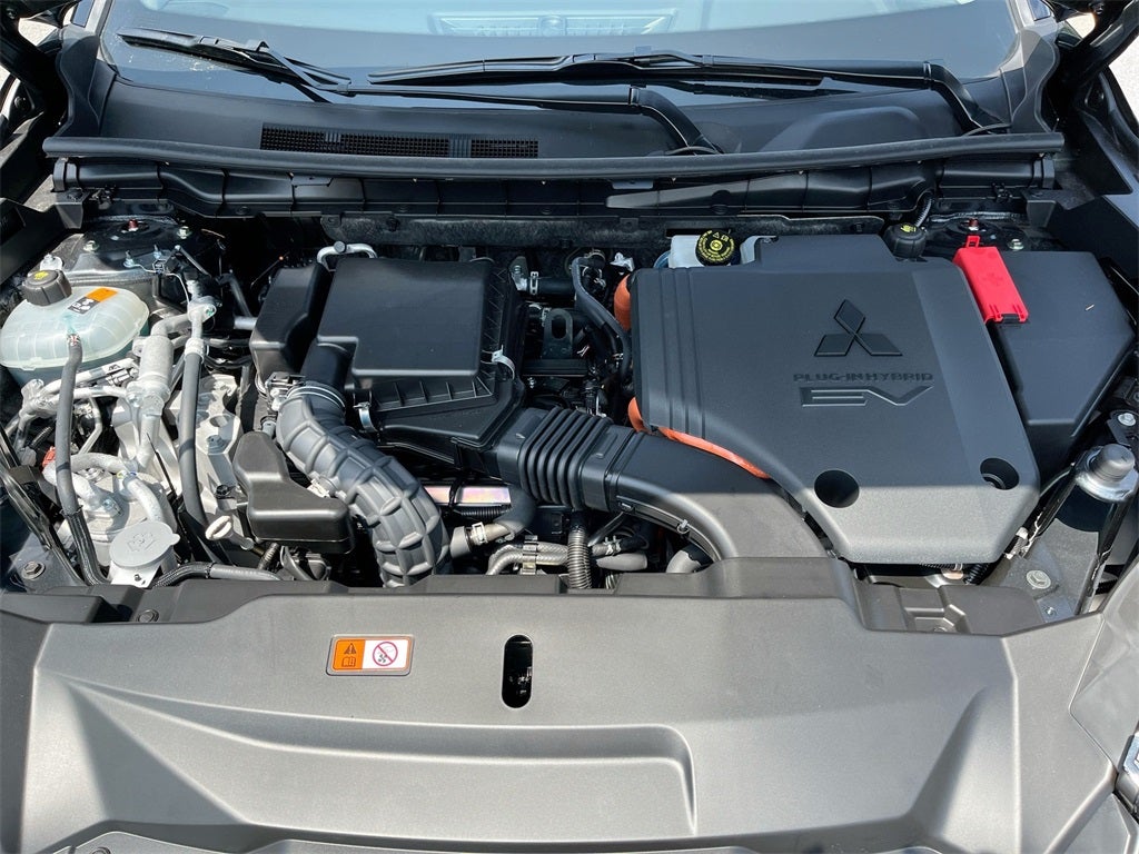 2025 Mitsubishi Outlander Plug-In Hybrid SEL