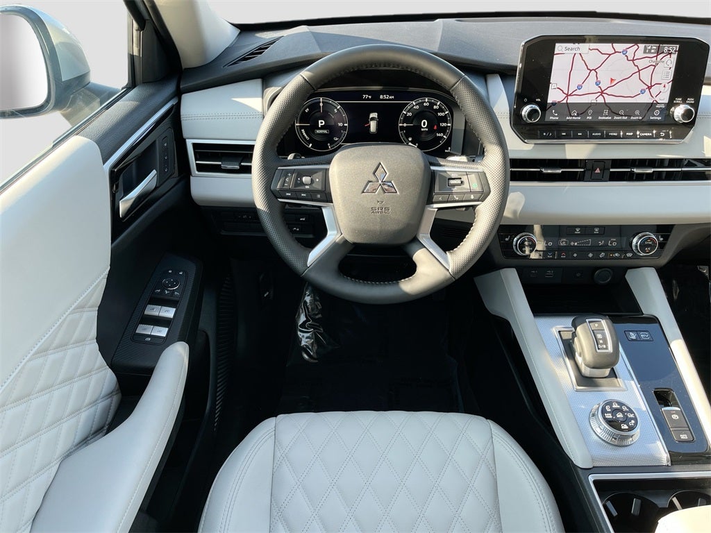 2025 Mitsubishi Outlander Plug-In Hybrid SEL