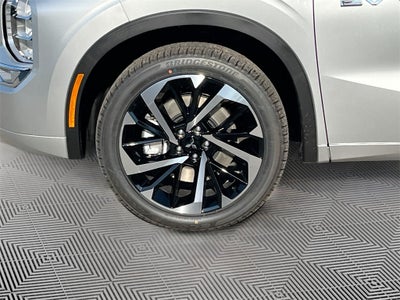 2025 Mitsubishi Outlander Plug-In Hybrid SEL