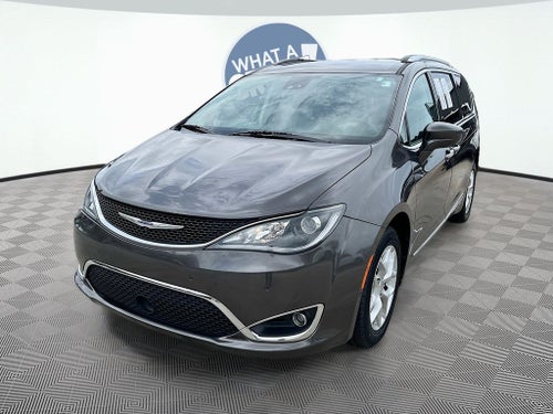 2017 Chrysler Pacifica Touring L Plus