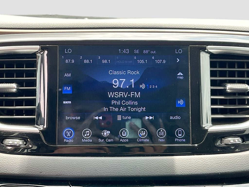 2017 Chrysler Pacifica Touring L Plus