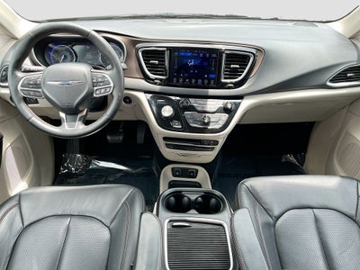 2017 Chrysler Pacifica Touring L Plus