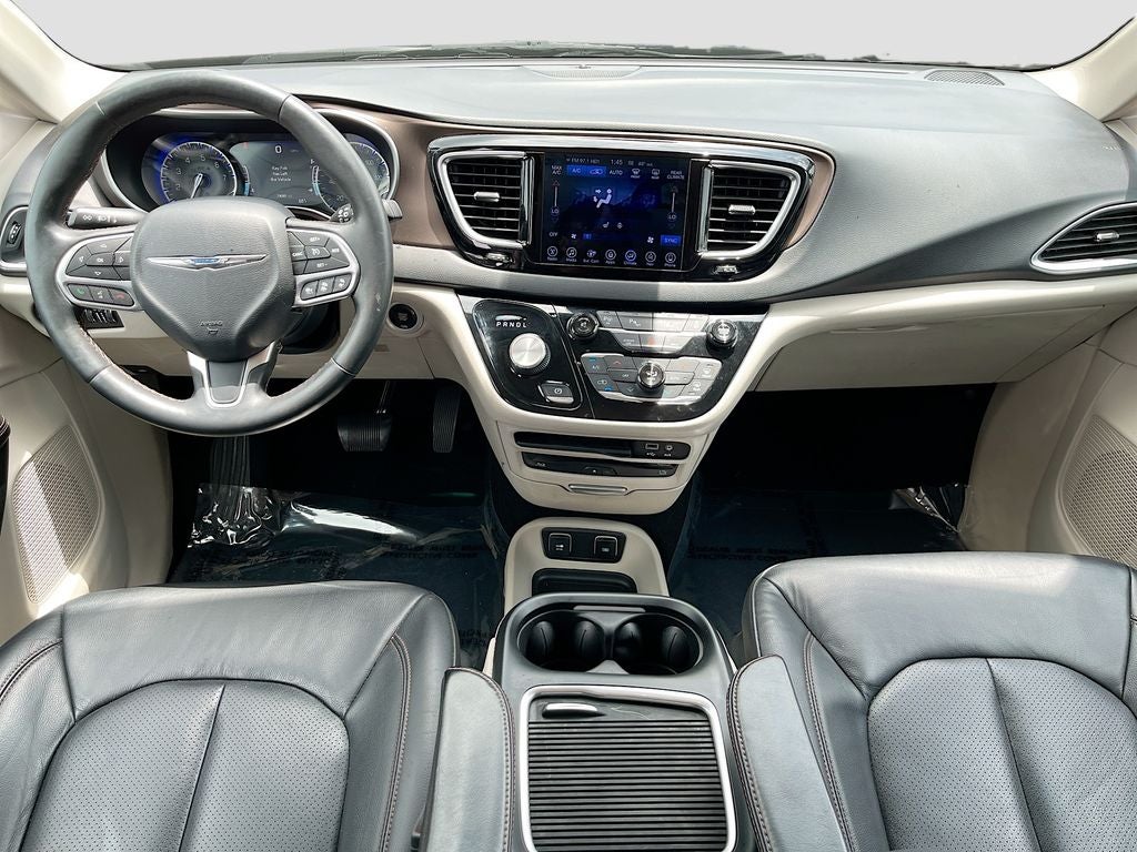 2017 Chrysler Pacifica Touring L Plus