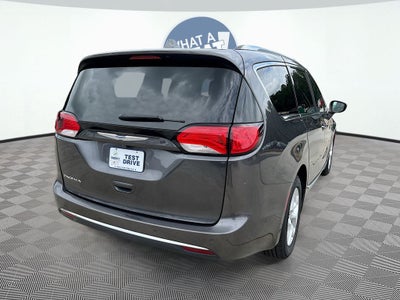 2017 Chrysler Pacifica Touring L Plus