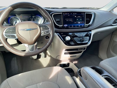 2021 Chrysler Pacifica Touring