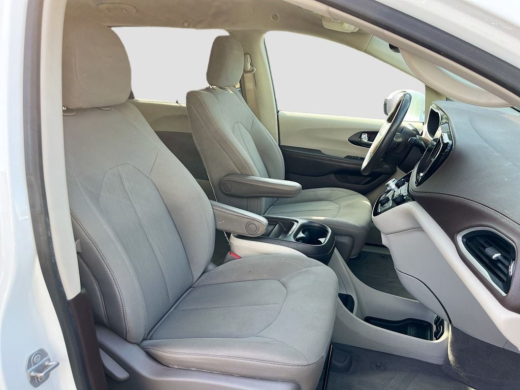 2021 Chrysler Pacifica Touring