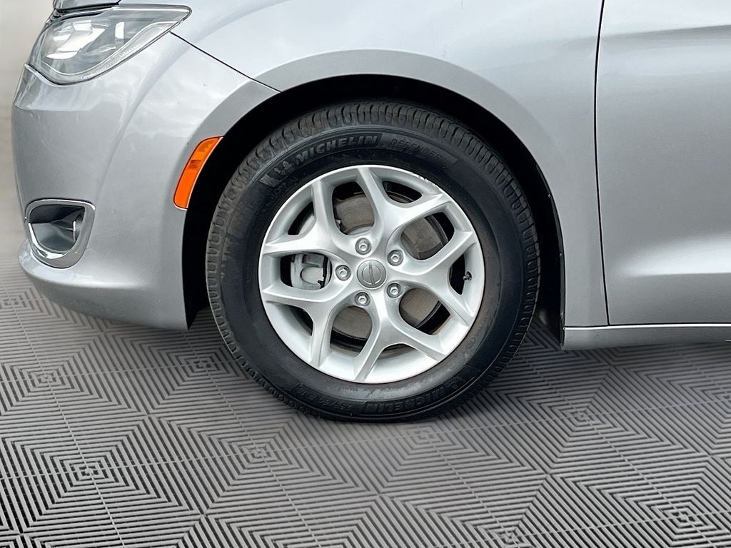 2018 Chrysler Pacifica Touring Plus