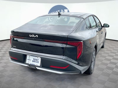 2026 Kia K4 LX
