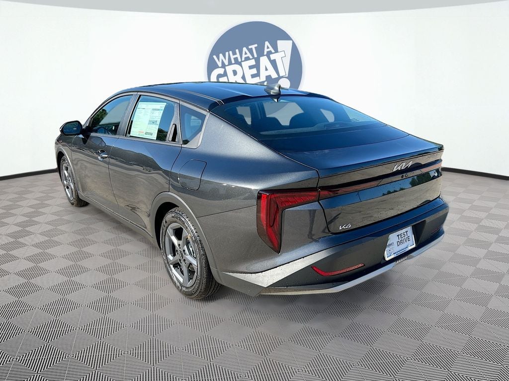 2026 Kia K4 LXS