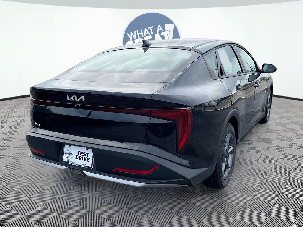 2026 Kia K4 LX