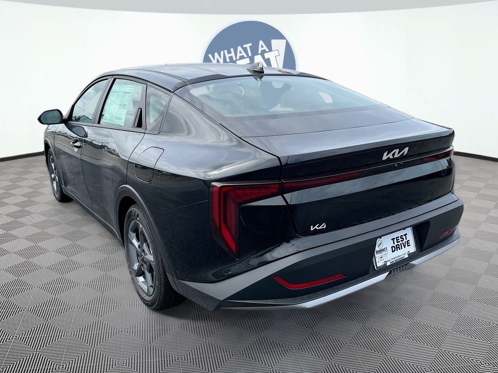 2026 Kia K4 LX