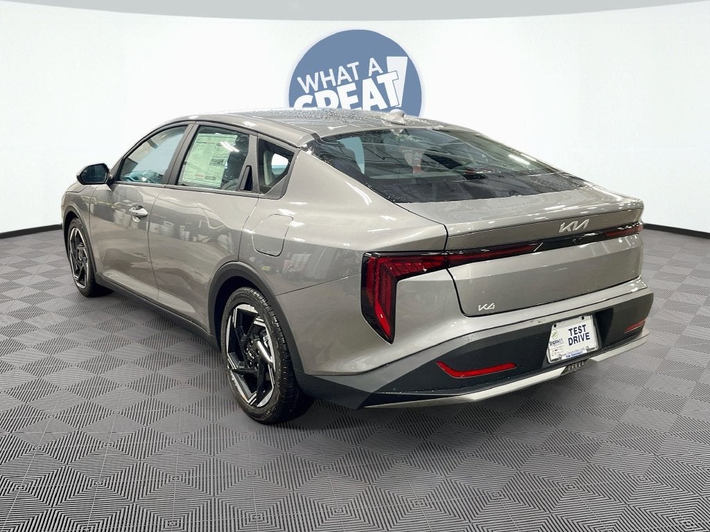 2026 Kia K4 EX