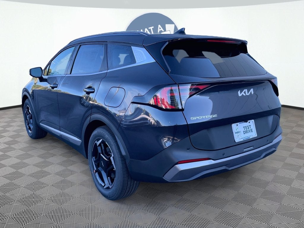 2027 Kia Sportage EX